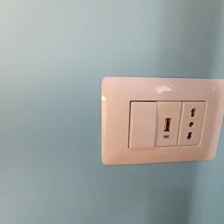 Couette-café Lungomare Galilei 3*