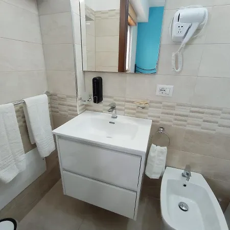Lungomare Galilei 3* غالّيبولي