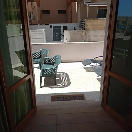 Lungomare Galilei 3* غالّيبولي