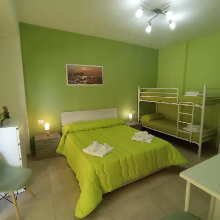 Lungomare Galilei 3* غالّيبولي