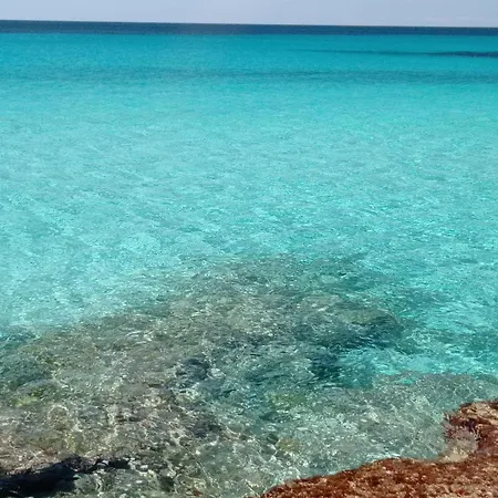 Alojamento de Acomodação e Pequeno-almoço Lungomare Galilei 3*