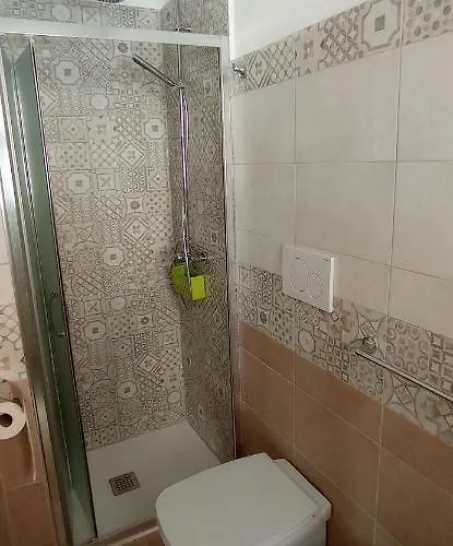 فندق مبيت وإفطار Lungomare Galilei 3*