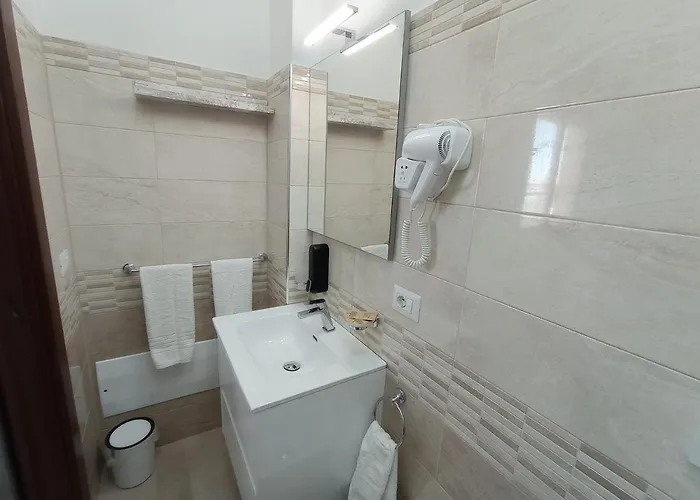 Lungomare Galilei فندق مبيت وإفطار غالّيبولي