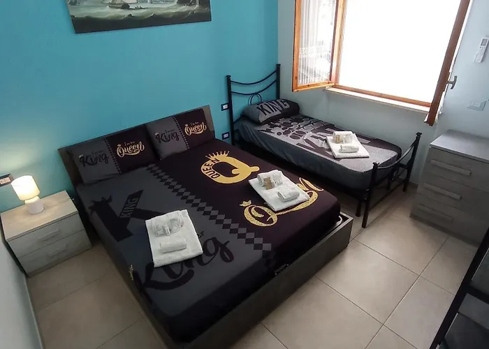 فندق مبيت وإفطار Lungomare Galilei غالّيبولي