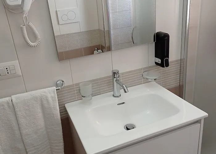 Lungomare Galilei فندق مبيت وإفطار