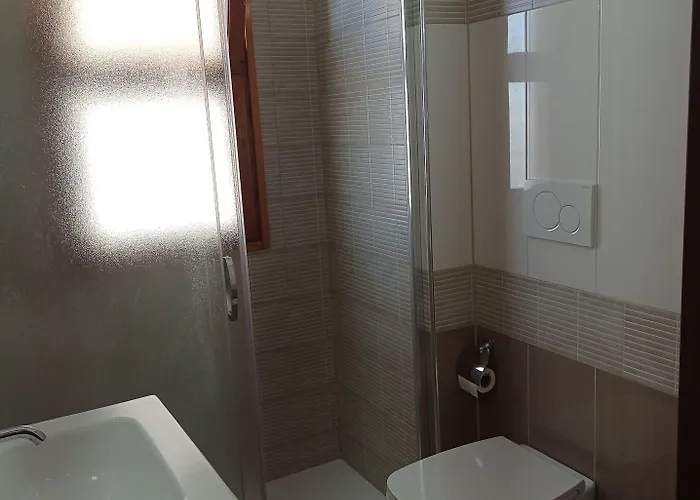 فندق مبيت وإفطار Lungomare Galilei 3*